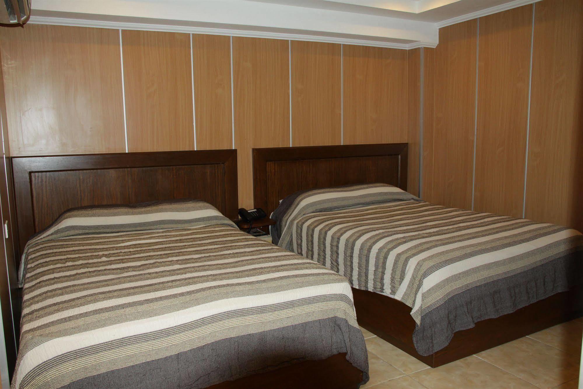 Hotel Roma Plaza Kota Panama Bagian luar foto