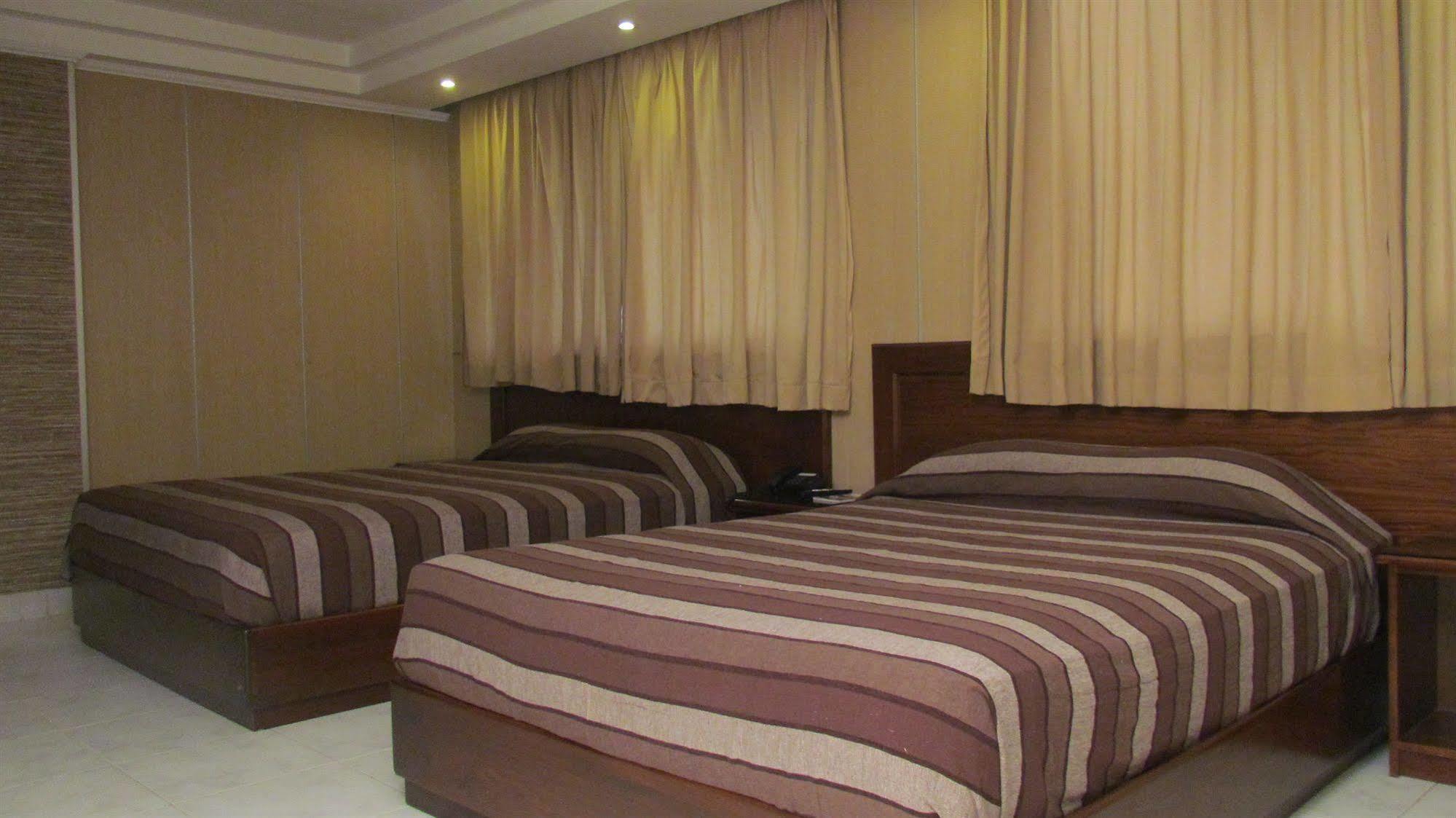 Hotel Roma Plaza Kota Panama Bagian luar foto